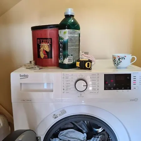 Apartament Afer Detit Dhe Qytetit. Relax Total アパート ゴーレム